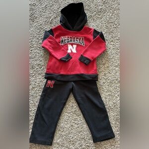 Boys girls Nebraska Cornhusker sweatshirt and sweatpants size 4T